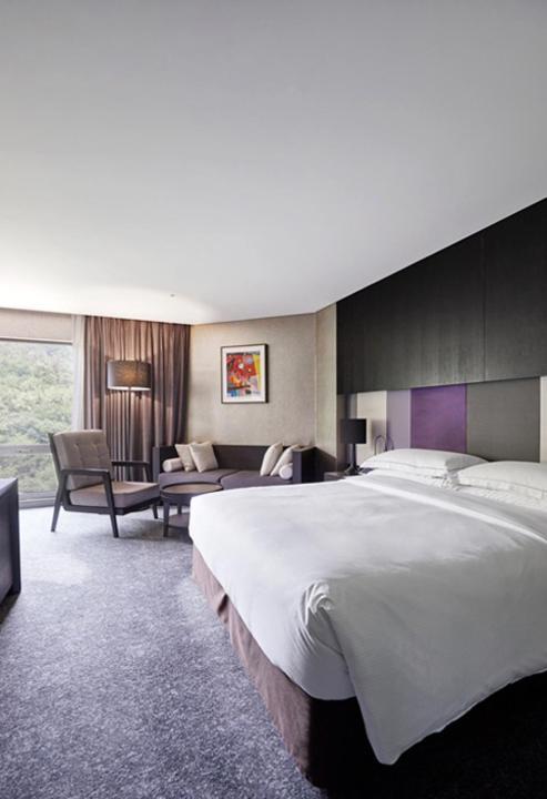 Deluxe Suite,1612964775:JPEG