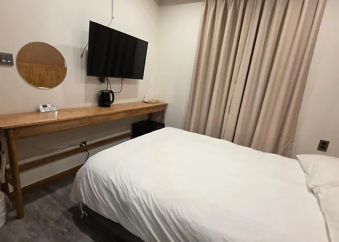 Ara